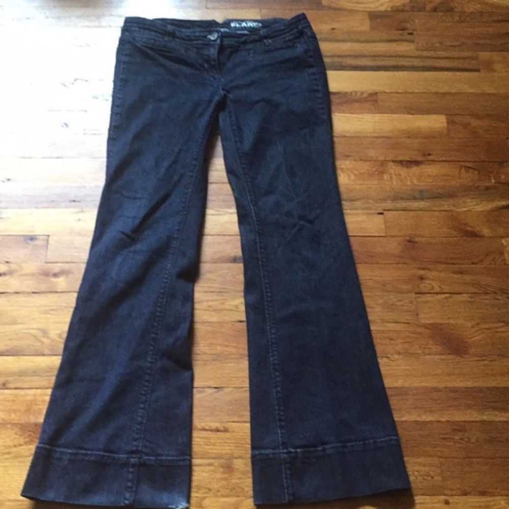 NY and Company low rise Skinny Flare Stretch Jeans